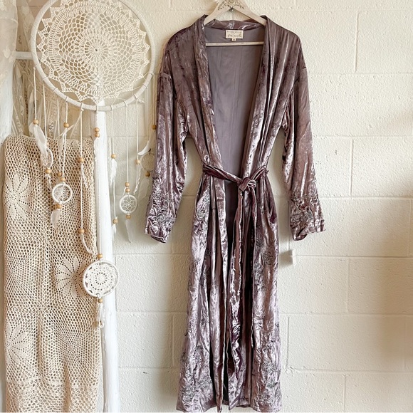 NWT Free People X Nigel Preston Embroidered Velvet Robe - Picture 2 of 16